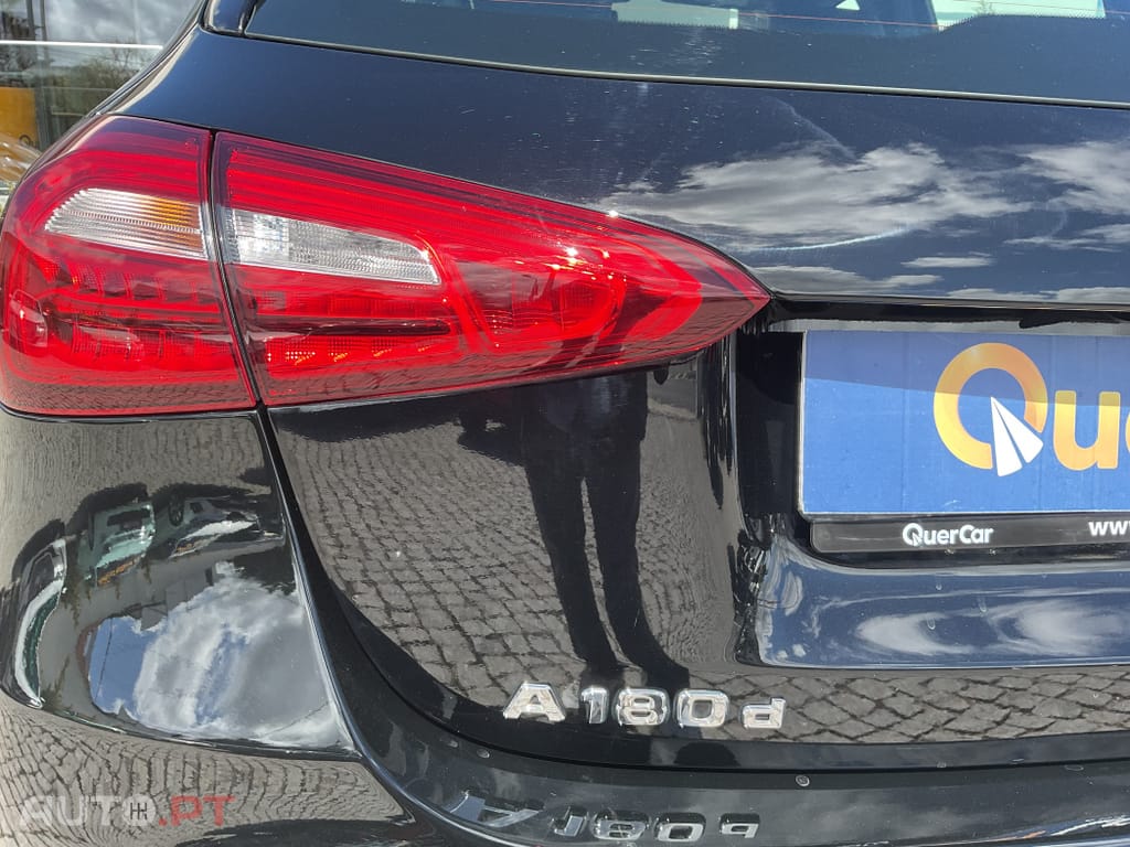 Mercedes-Benz A 180 d Business Solutions