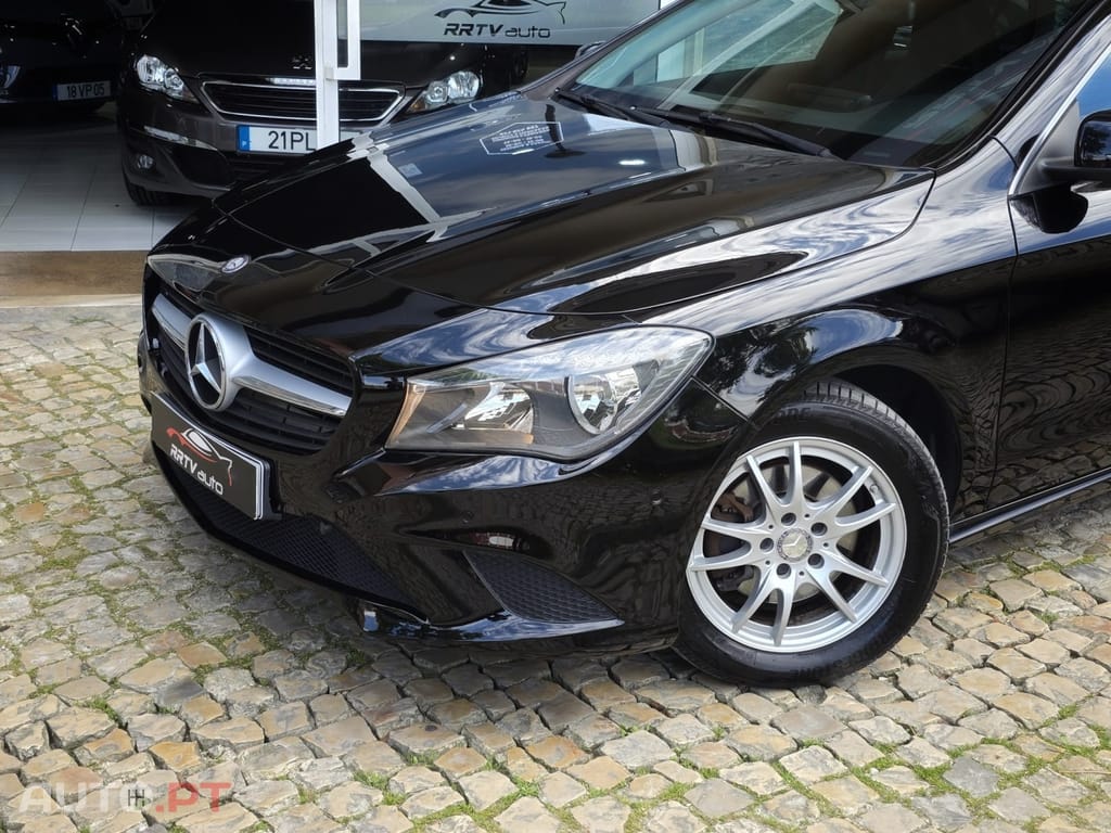 Mercedes-Benz CLA 180 d Shooting Brake