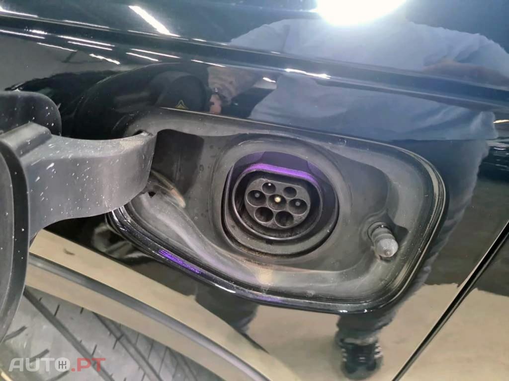 Volvo XC40 1.5 T5 PHEV Momentum Plus