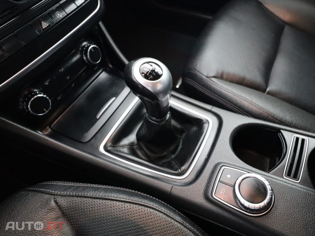 Mercedes-Benz CLA 180 CDi AMG Line