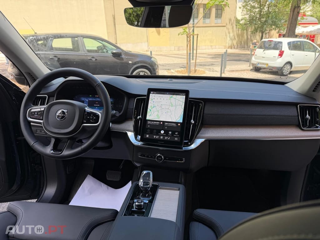 Volvo XC90 2.0 T8 PHEV Plus Bright AWD