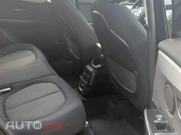 BMW 214 d Line Sport