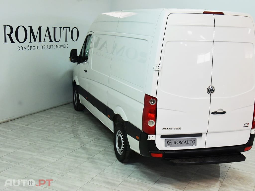 Volkswagen Crafter 35 2.0 TDi 136 Longo Tecto Alto BlueMotion