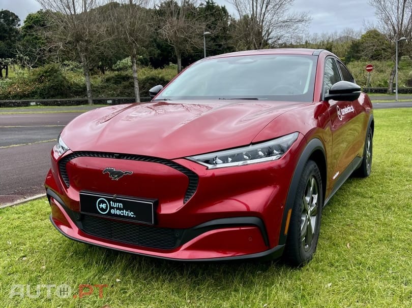 Ford Mustang Mach-E 75.7 kWh Base