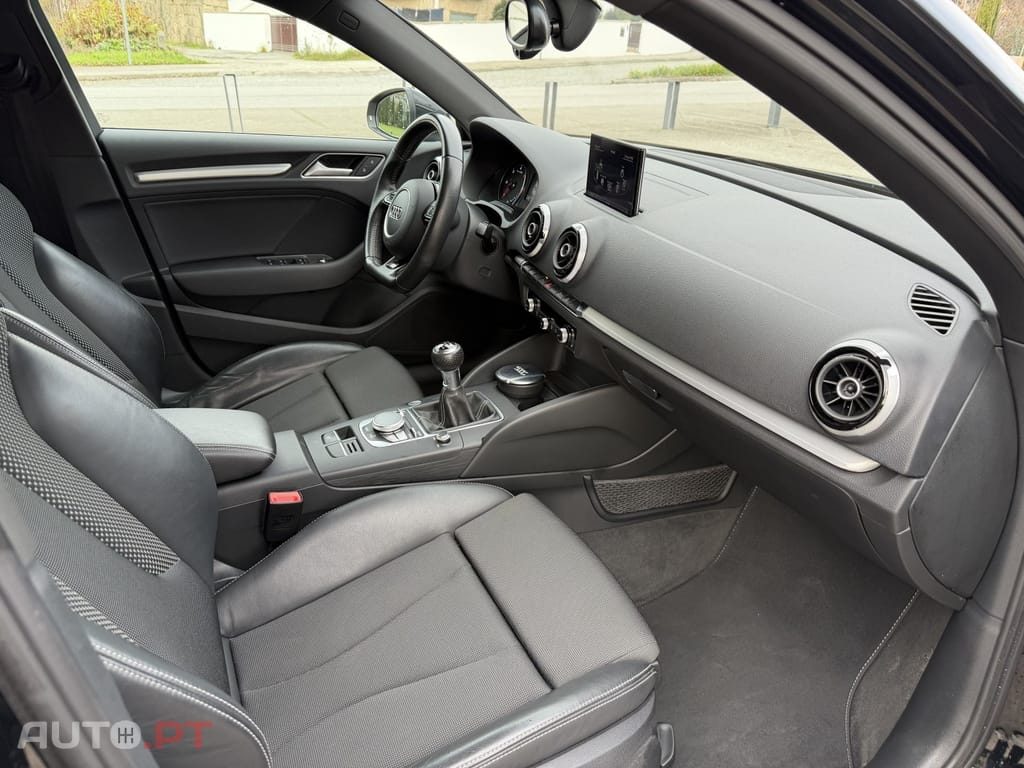 Audi A3 2.0 TDI (clean diesel) S line Sport Pack