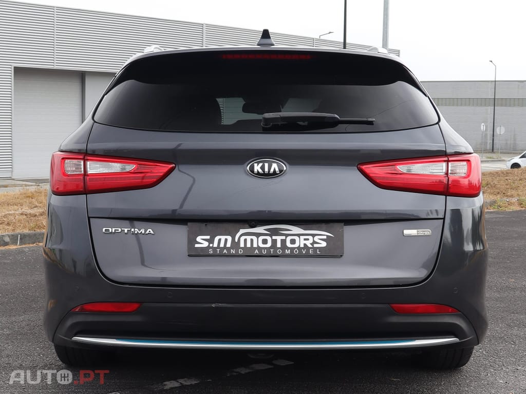 Kia Optima 2.0 CVVT PHEV