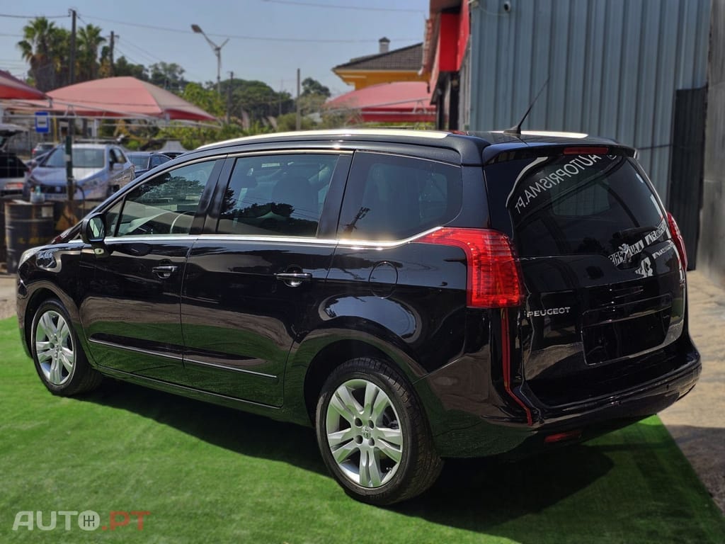 Peugeot 5008 1.6 E-HDi 7L Allure J17 CMP6