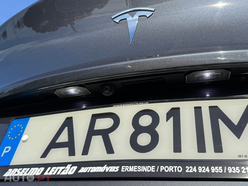 Tesla Model Y Long Range Tração Integral