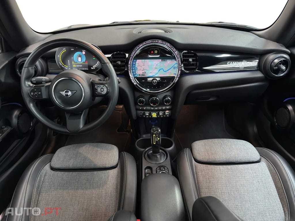 MINI Cooper Cooper SE Camden Edition