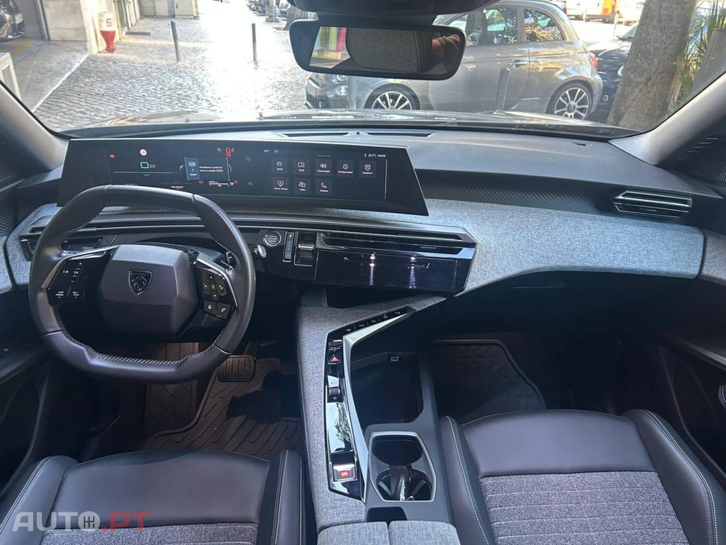 Peugeot 5008 1.2 Hybrid Allure e-DCS6