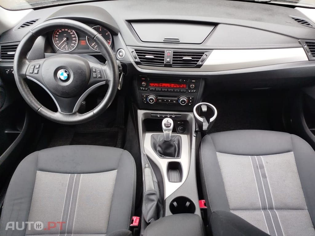 BMW X1 18 d xDrive xLine