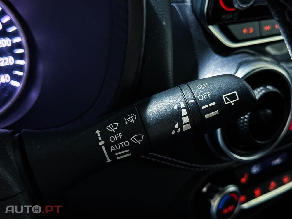 Nissan Juke 1.6 Hybrid Tekna Premium
