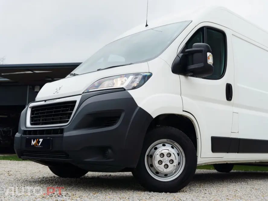 Peugeot Boxer 2.2 BlueHDi 335 L2 CD