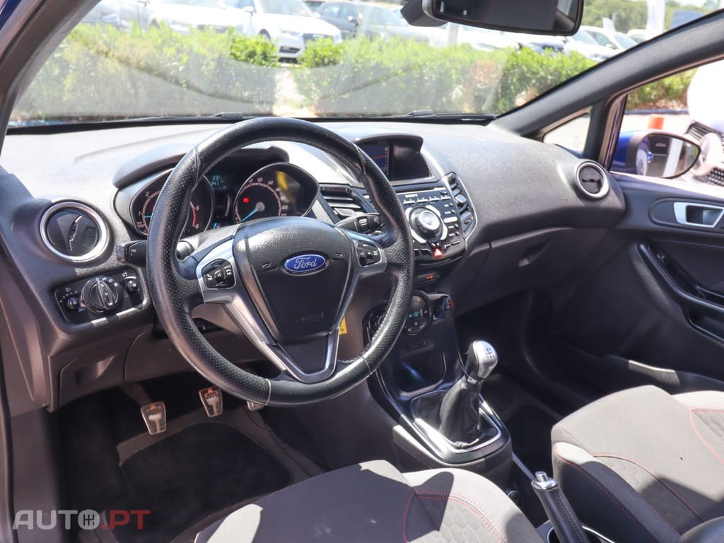 Ford Fiesta 1.5 TDCi STLine