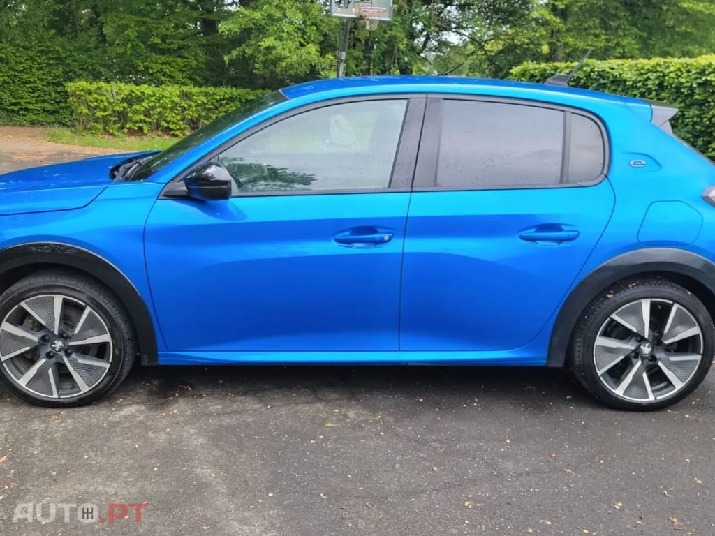 Peugeot E-208 50 kWh GT Line