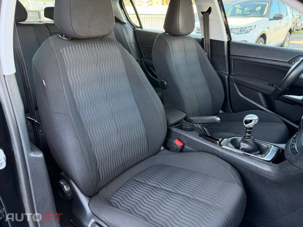 Peugeot 308 1.6 e-HDi Active