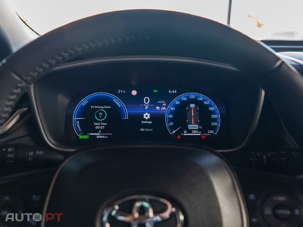 Toyota Corolla Cross 2.0 Hybrid Luxury