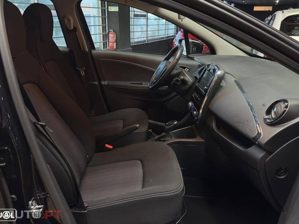 Renault Zoe (c/ Bateria) EV 50 110hp Equilibre