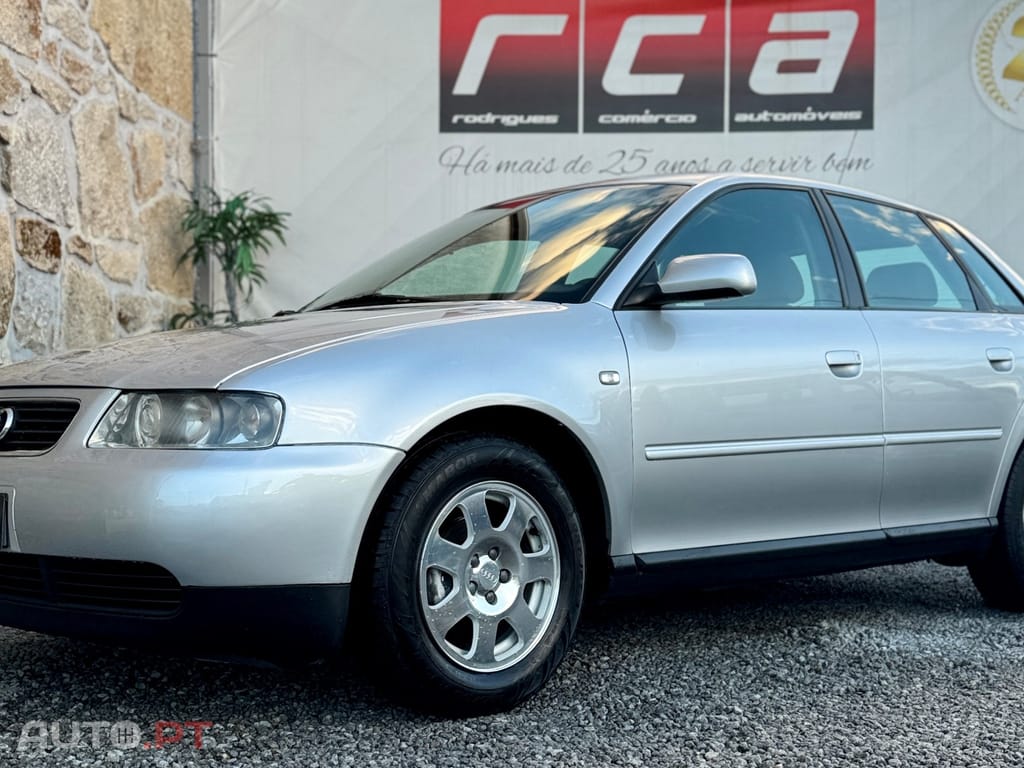 Audi A3 1.6 Attraction