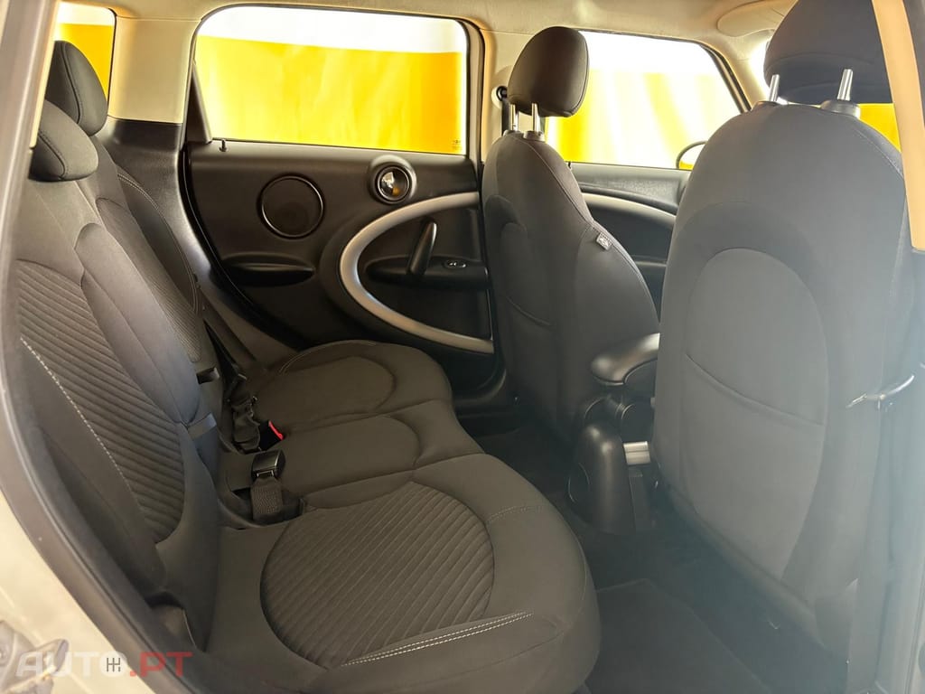 MINI Countryman One D