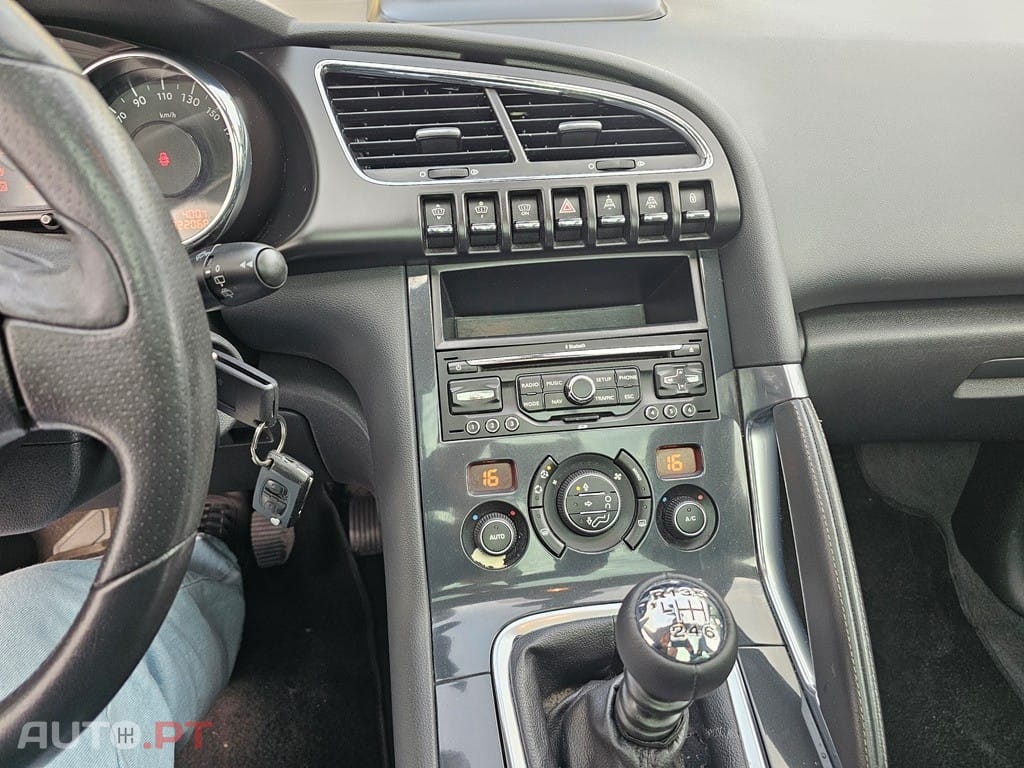 Peugeot 3008 1.6 HDi Executive