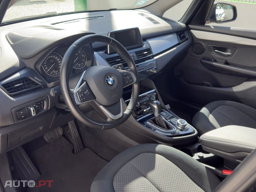BMW 216 d Advantage Auto