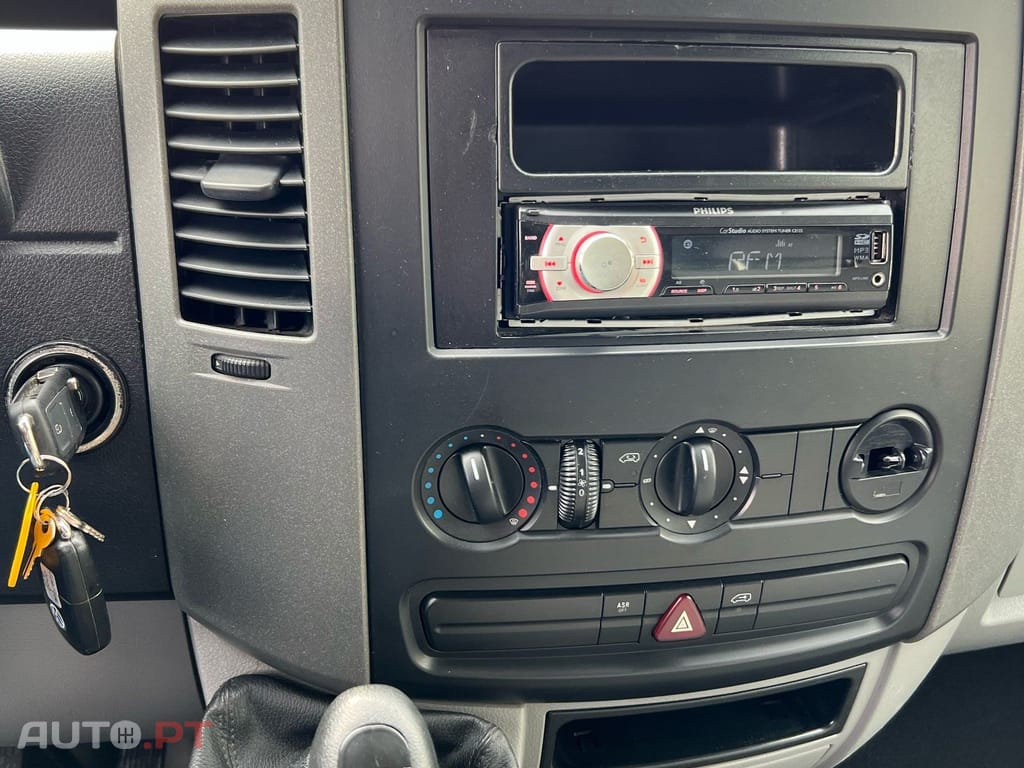 Volkswagen Crafter 35 2.5 TDi 164 Média