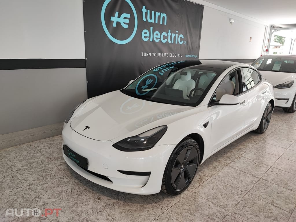 Tesla Model 3 Standard Range Plus RWD