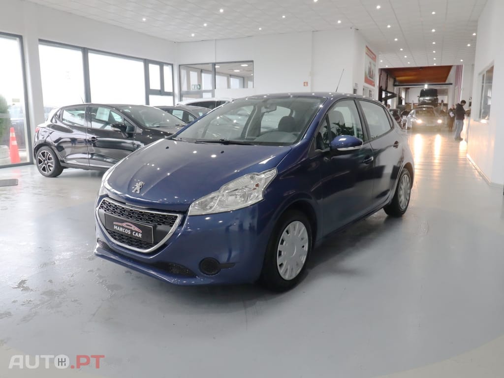 Peugeot 208 1.4 HDi Active — fotografia 3
