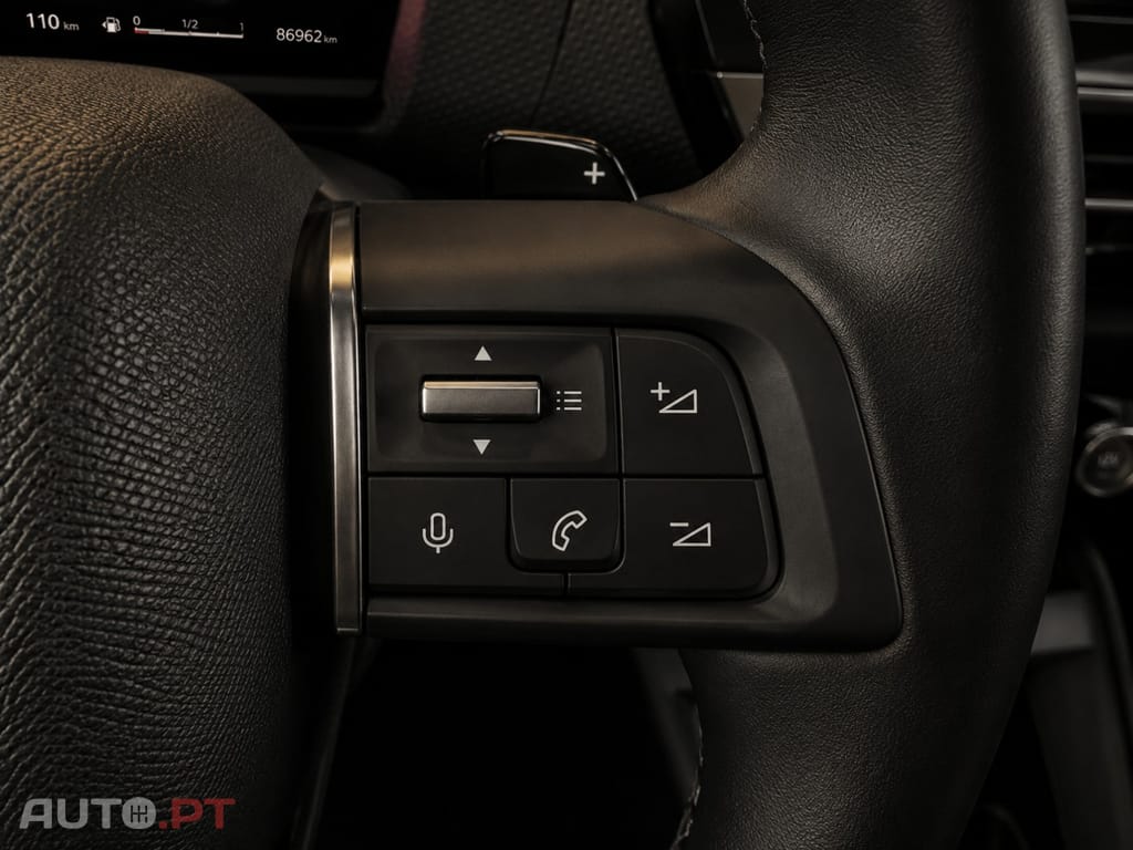 Citroen C4 1.2 PureTech Shine Pack EAT8
