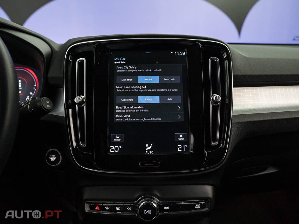 Volvo XC40 1.5 T5 PHEV Momentum