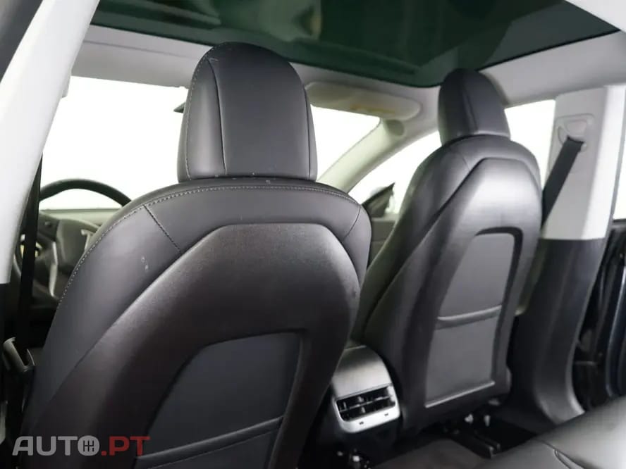 Tesla Model 3 Standard Range Plus RWD