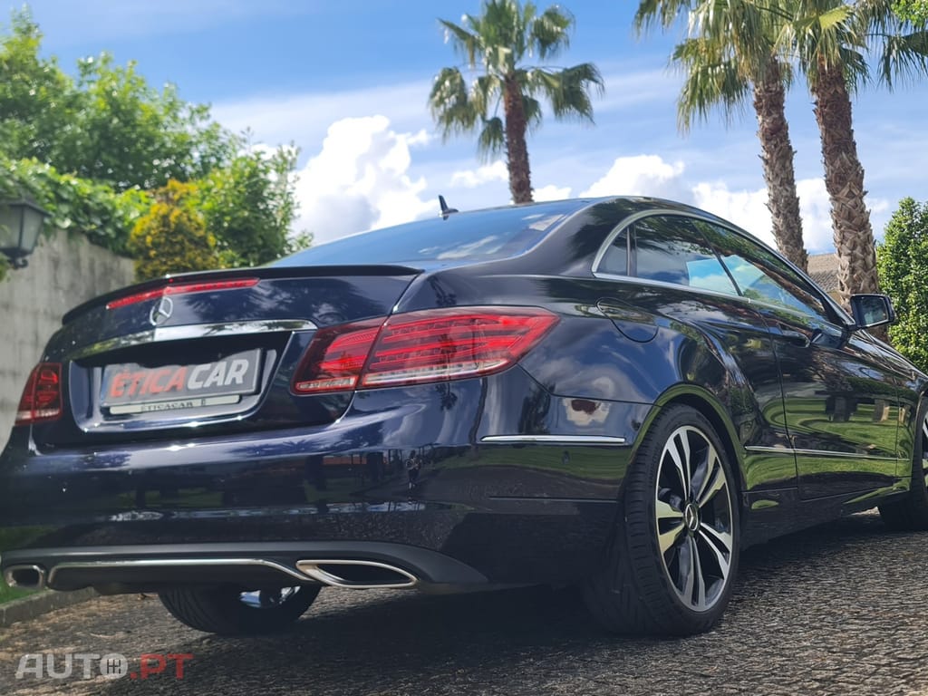 Mercedes-Benz E 220 CDi BlueEfficiency Auto