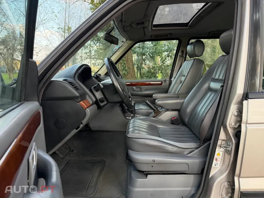 Land Rover Range Rover Outro