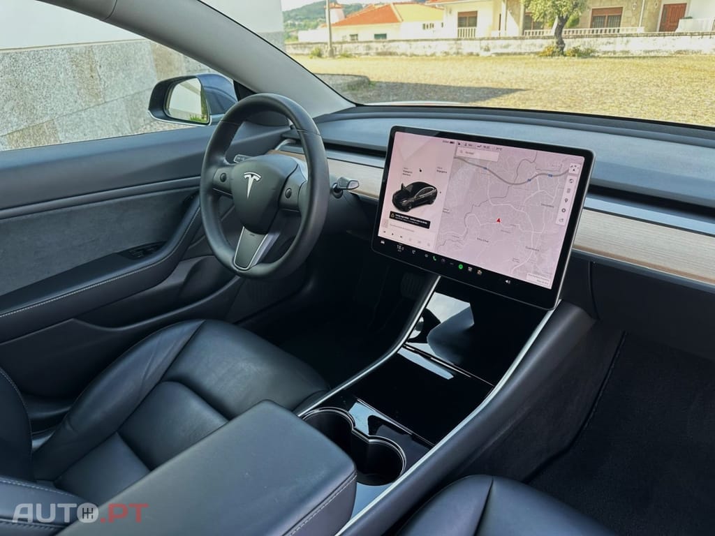 Tesla Model 3 Long-Range Dual Motor AWD