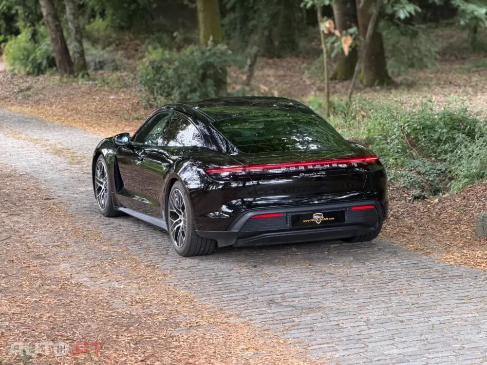 Porsche Taycan 4S Bateria Performance Plus