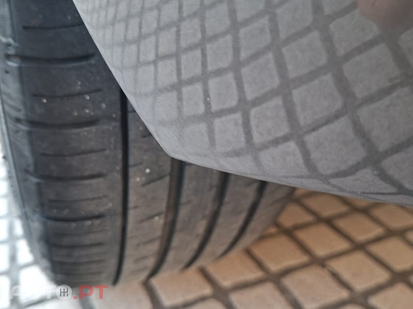 Volkswagen Golf 1.6 TDi GPS Edition DSG — fotografia 6