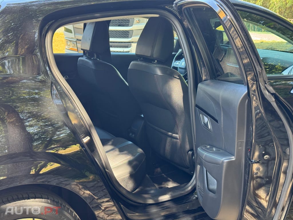 Peugeot 208 1.2 PureTech Allure