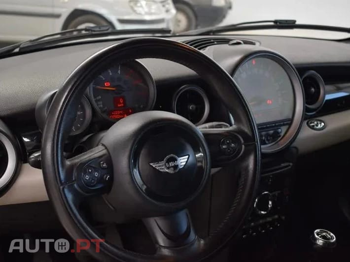 MINI Cooper D