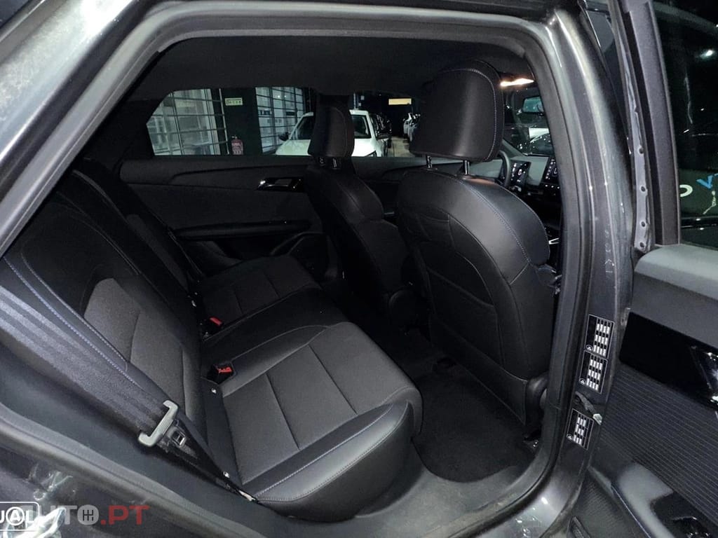 MG MG4 4 Luxury 64 kWh