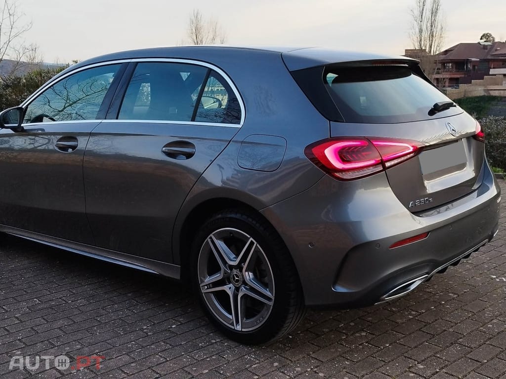 Mercedes-Benz A 250 e AMG Line