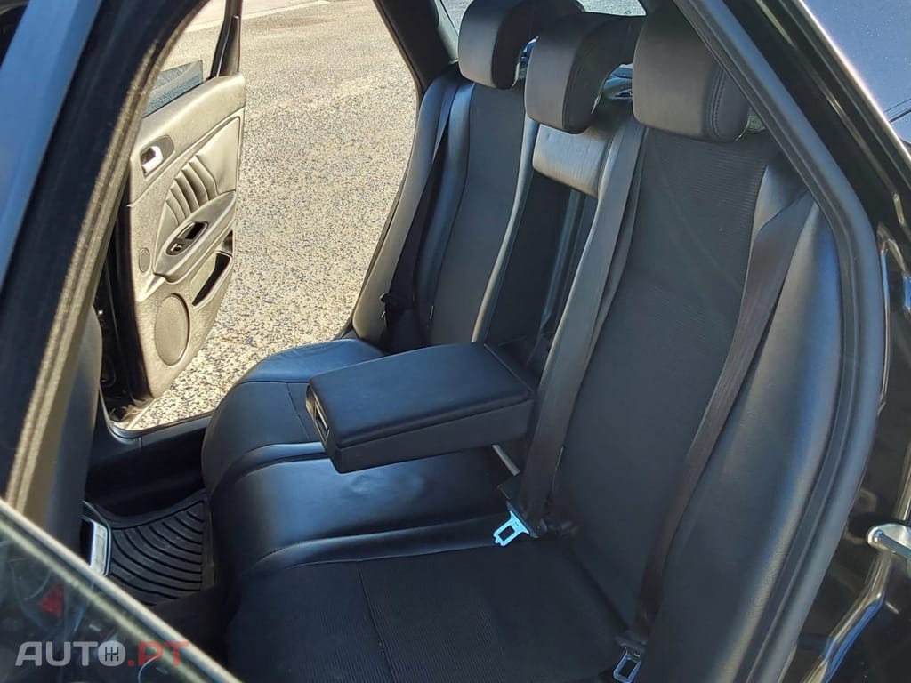 Alfa Romeo 159 Sportwagon 2.0 JTDm Distinctive P.Sport+