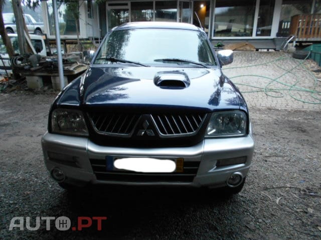 Mitsubishi L200 Strakar 2.5TD 4x4