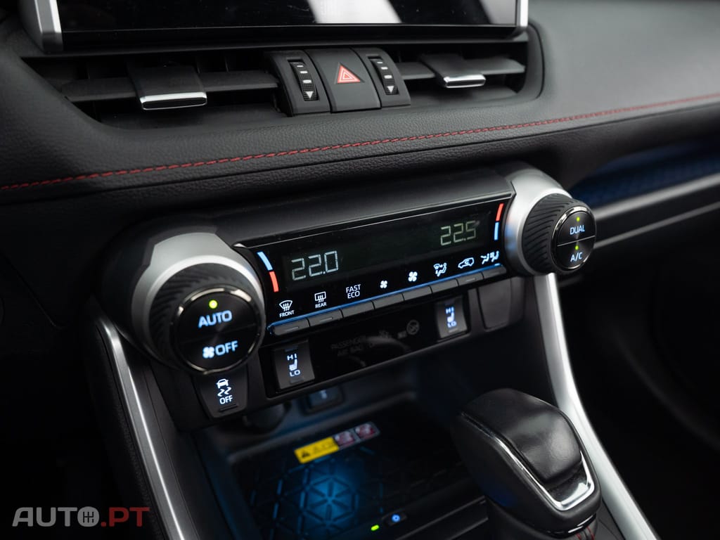 Toyota RAV4 2.5 HDF Plug-in Lounge AWD-i