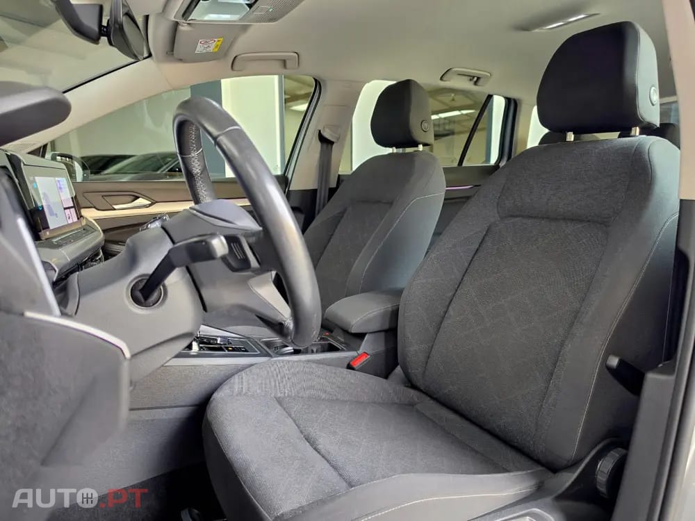 Volkswagen Golf Variant 1.0 eTSI OPF DSG Life