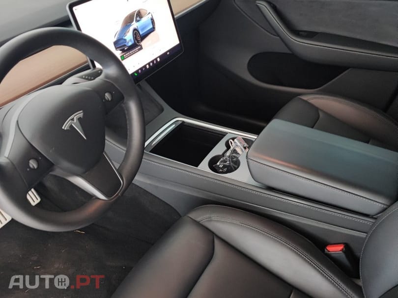 Tesla Model Y Performance Dual Motor AWD