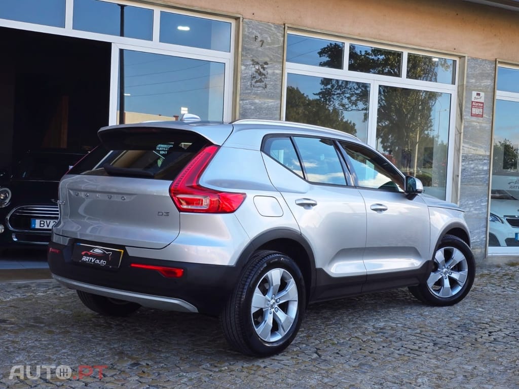Volvo XC40 2.0 D3 Momentum