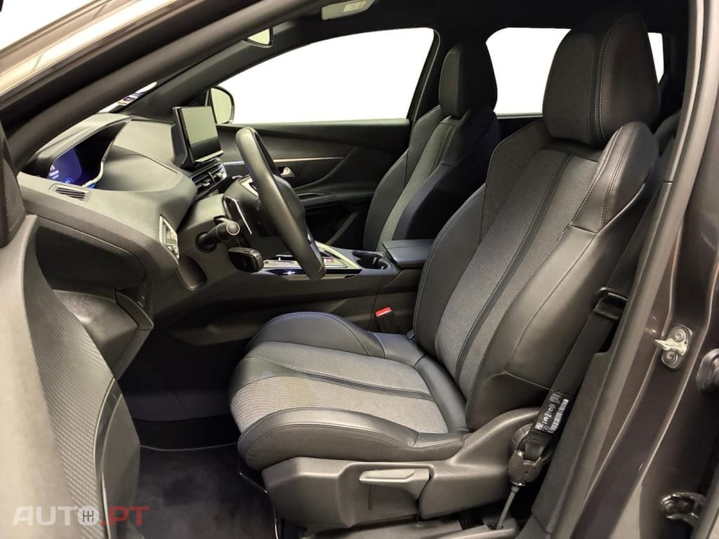 Peugeot 5008 1.5 BlueHDi Allure Pack EAT8