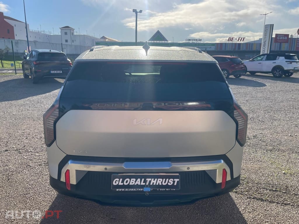 Kia EV3 58.3 kWh Drive