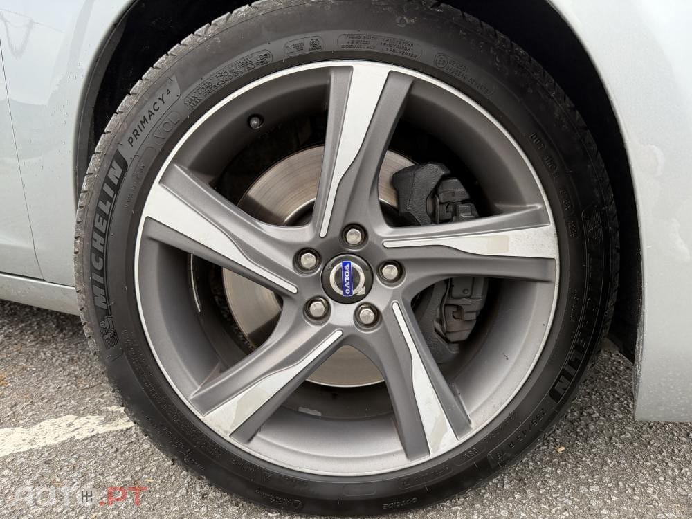 Volvo V60 D6 Plug-In-Hybrid AWD Geartronic Pure Limited